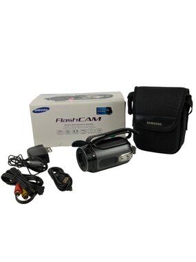 Samsung FlashCam SMX-F34 Compact Digital Camcorder 42X Charger Cables Case